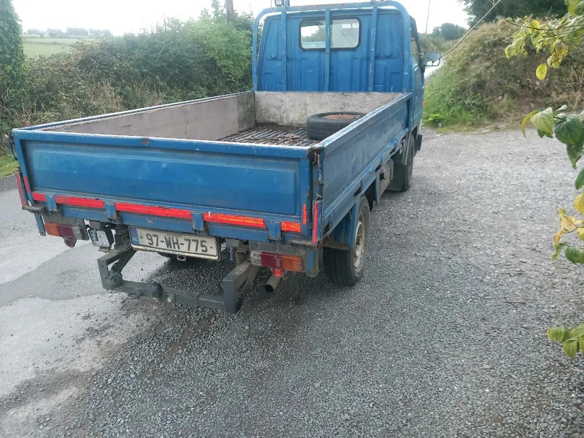 Toyota dyna - Image 4