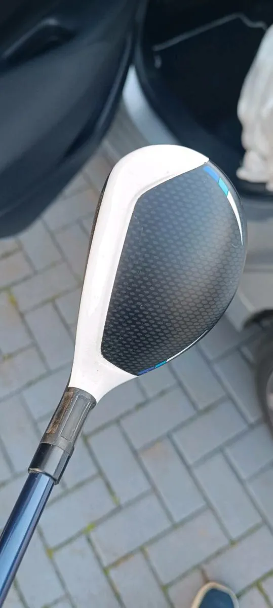Taylormade Sim 2 Hybrid - Image 2