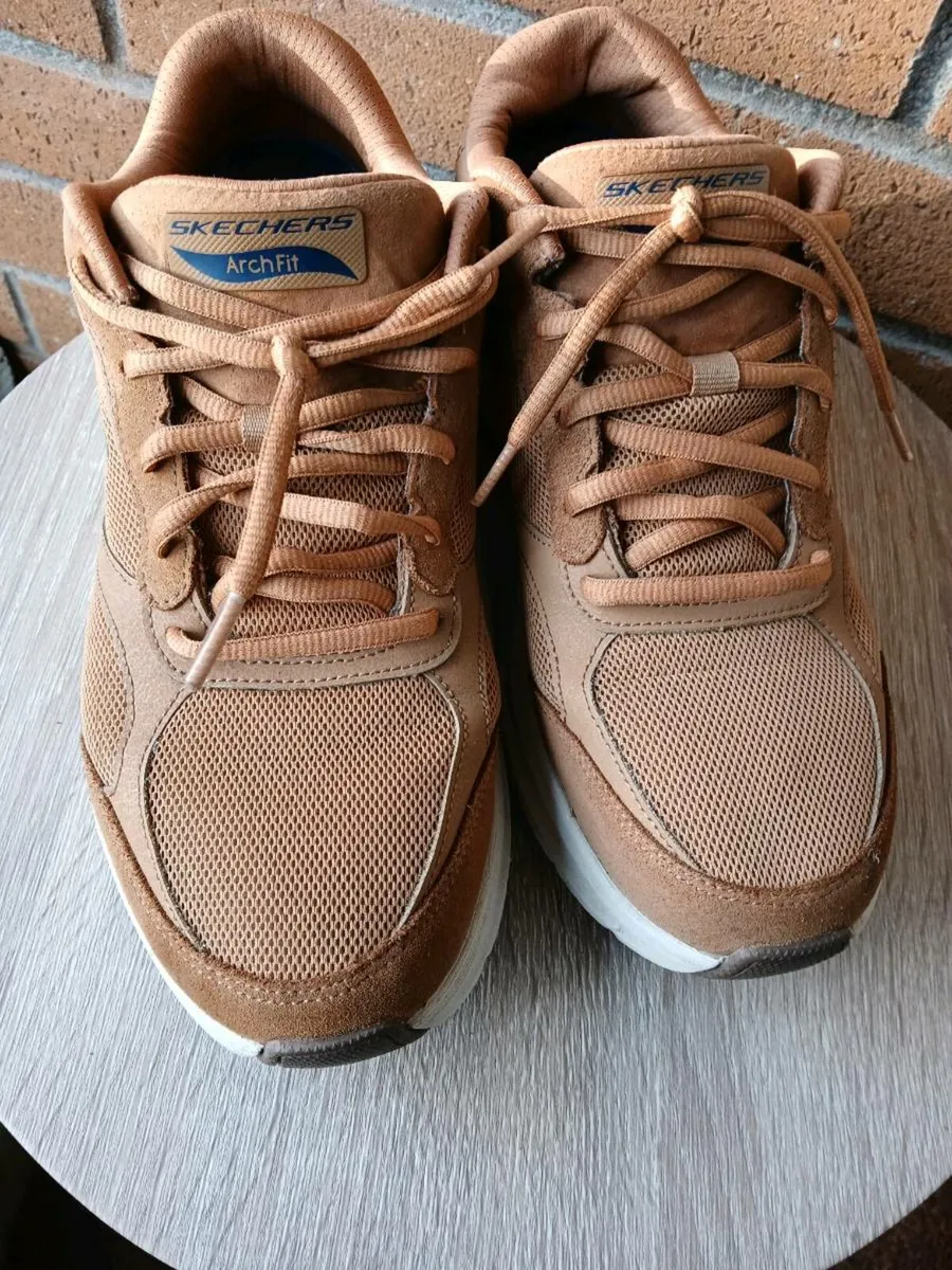 Skechers gents trainers size 43. - Image 3
