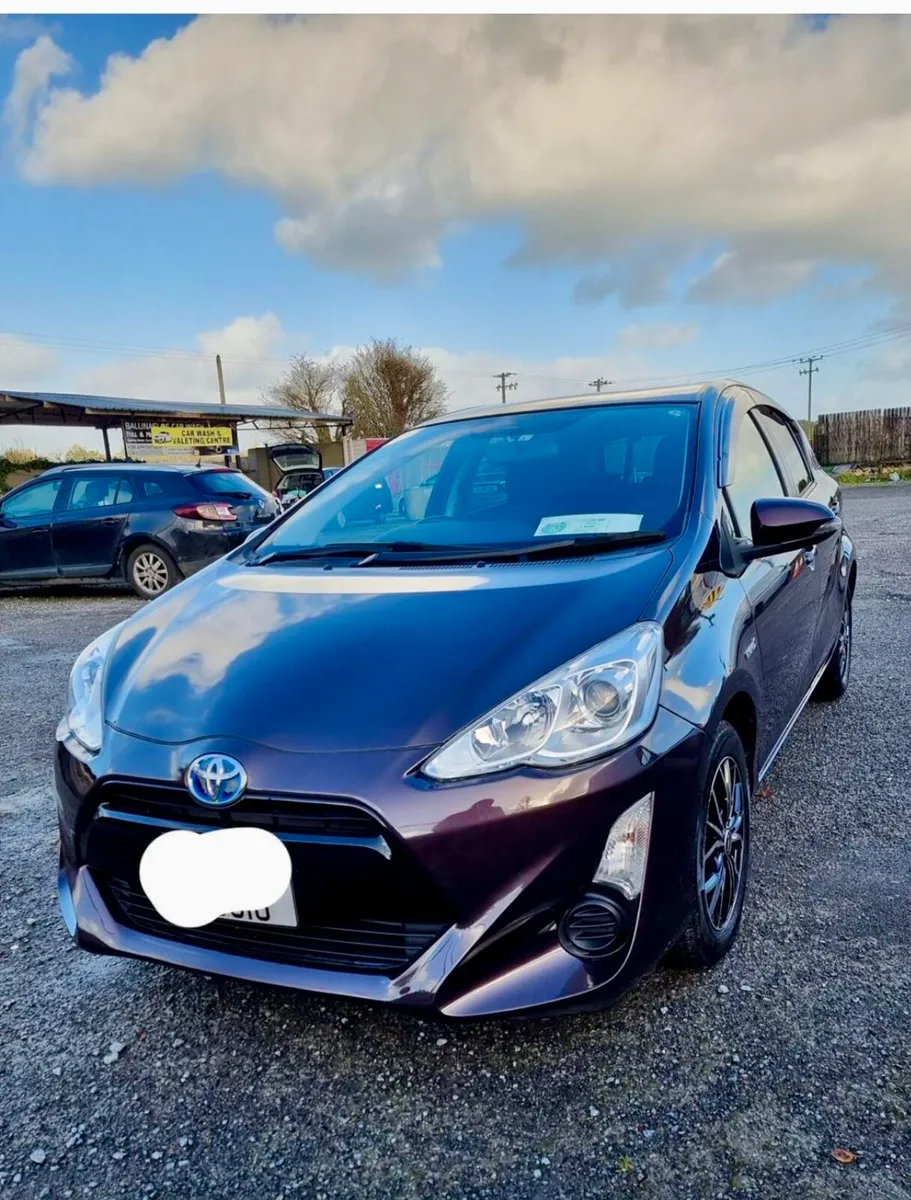 2015 Toyota Aqua 1.5 Hybrid (G Grade, High Spec) - Image 2