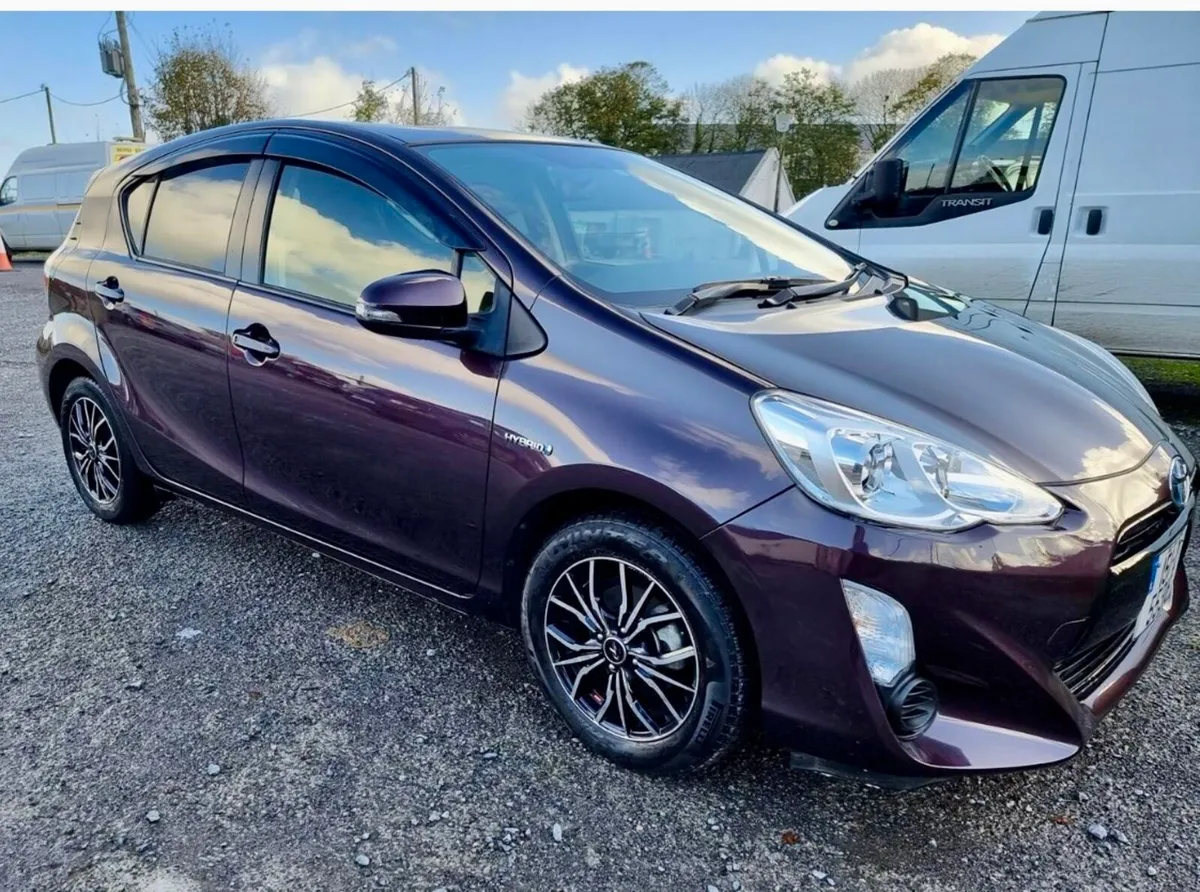 2015 Toyota Aqua 1.5 Hybrid (G Grade, High Spec) - Image 3