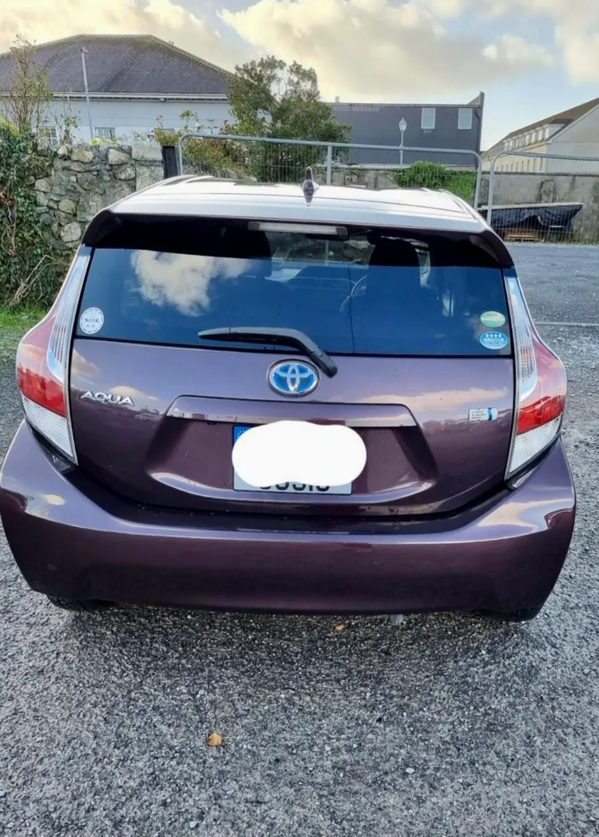 2015 Toyota Aqua 1.5 Hybrid (G Grade, High Spec) - Image 4
