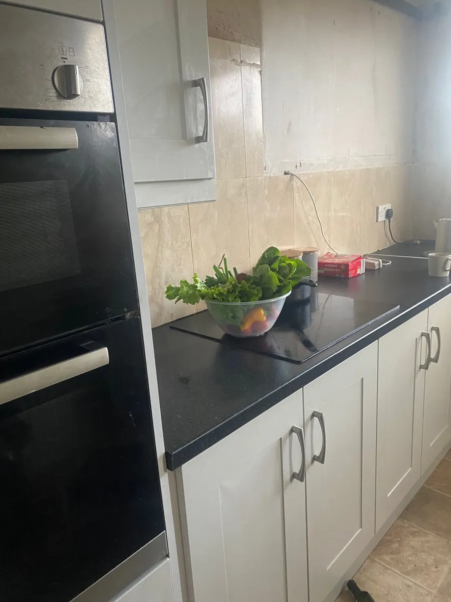 Kitchen Units - Image 3