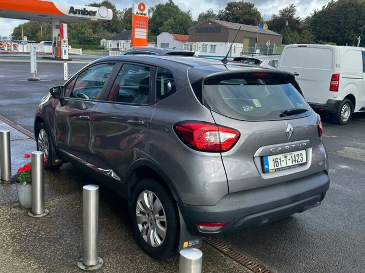 Renault Captur Life 1.5 DCI 90 EU6 4DR - Image 4