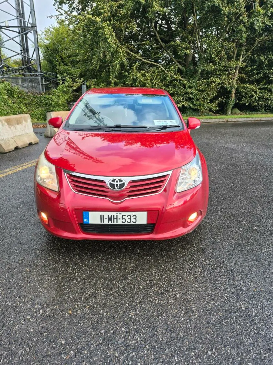 Toyota avensis 2011 - Image 3