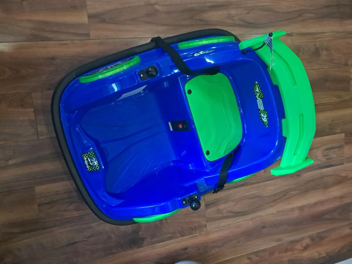 Flybar  Racer 6V Blue Bumper Car - Image 3