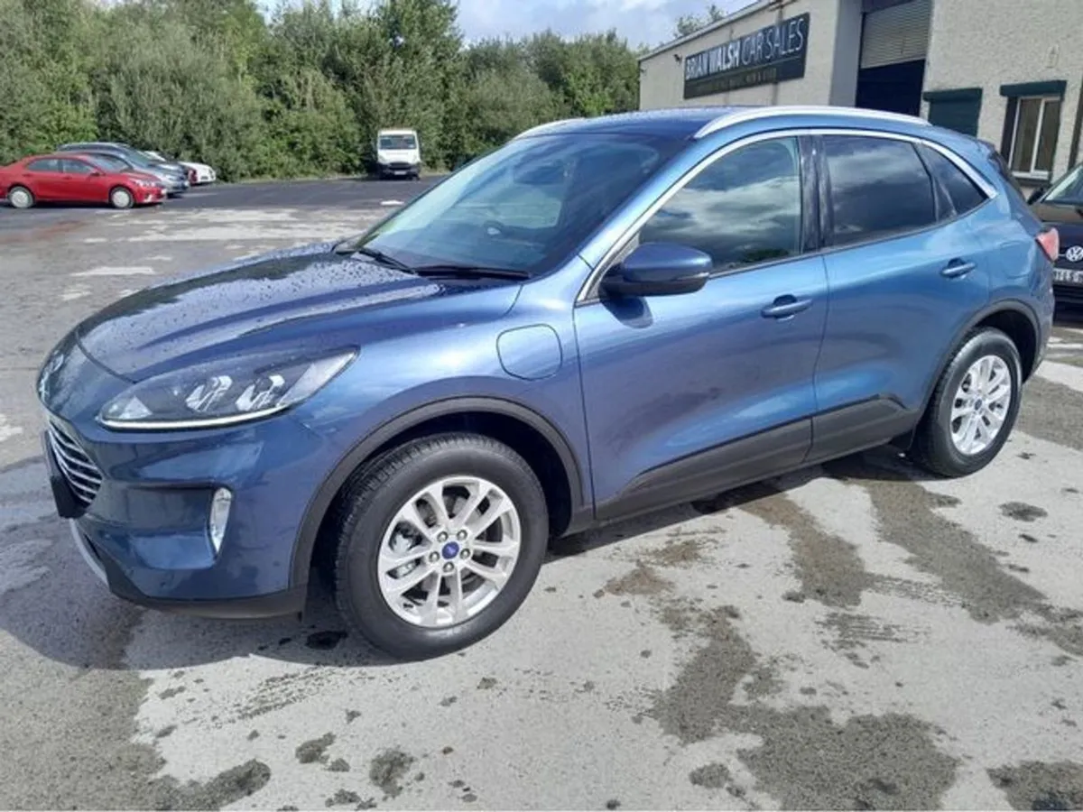 Ford Kuga Titanium 2.5 Phev 225 S6.2 CT 4DR - Image 2