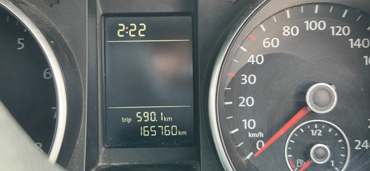 Volkswagen Golf 2009 - Image 2