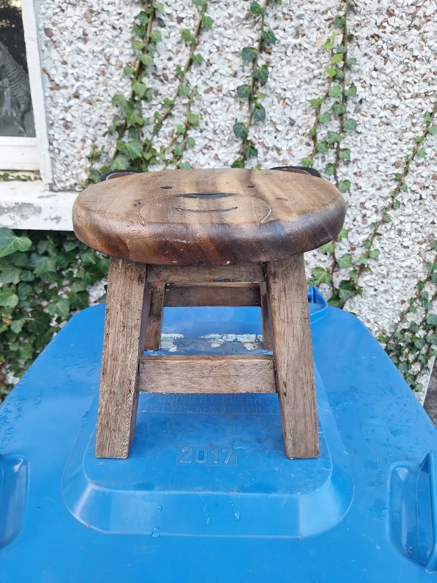 Wooden child's stool - Image 2