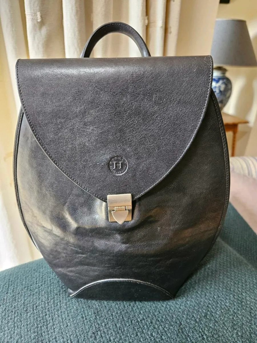 Holden Black Leather Backpack - Image 1