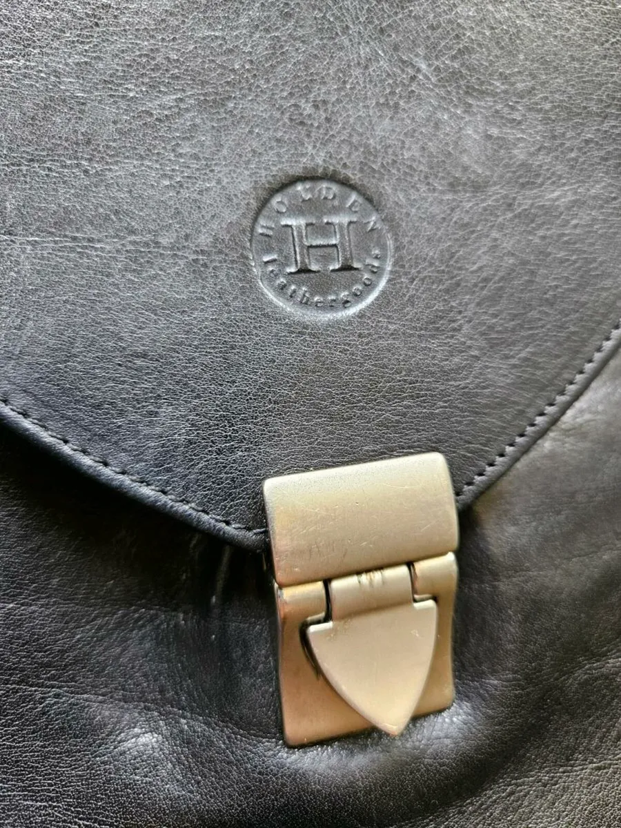 Holden Black Leather Backpack - Image 2