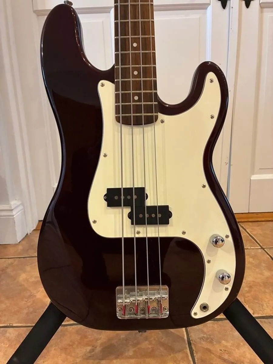 Fender 50th Anniversary Edition Squier Precision Bass - Image 2
