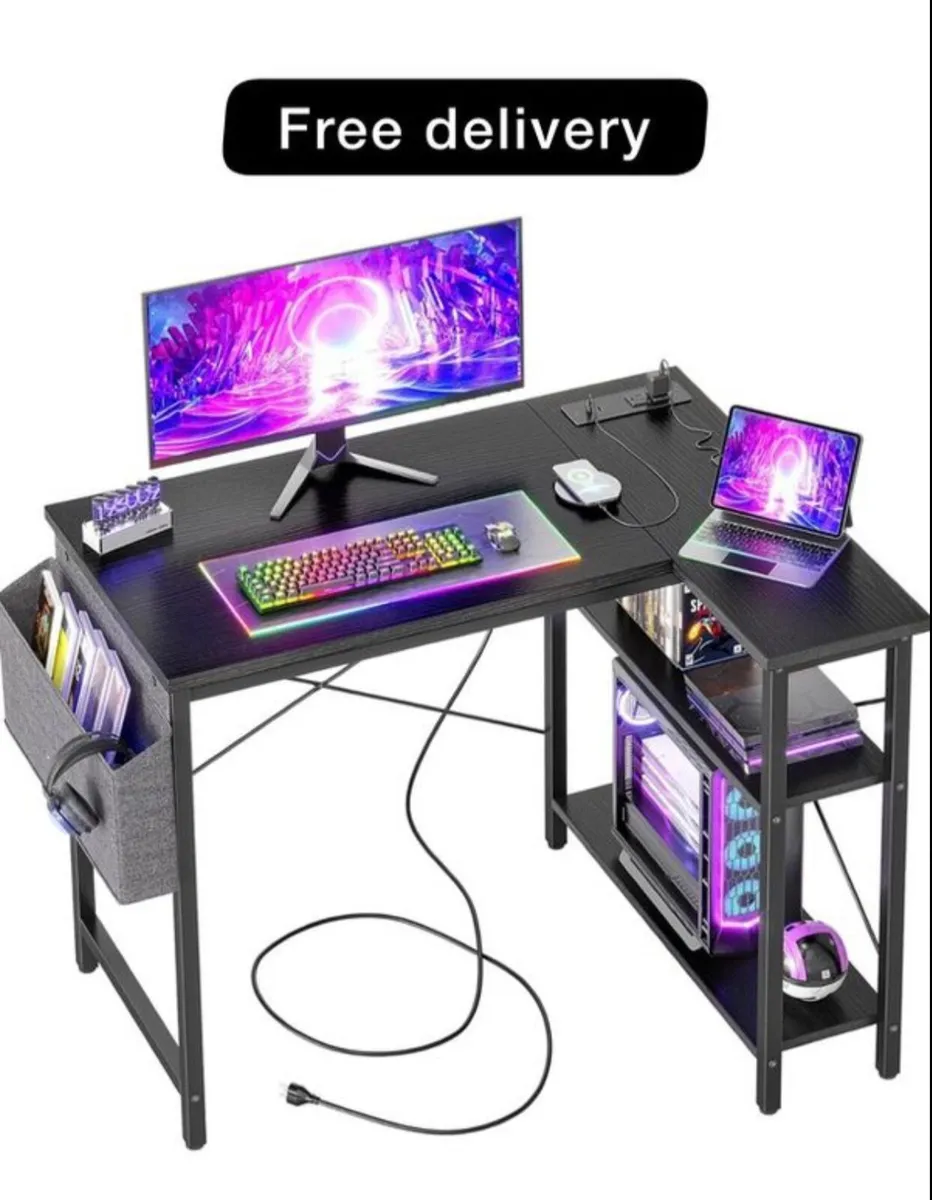 L Shaped Desk with Power Outlets 100x70 cm