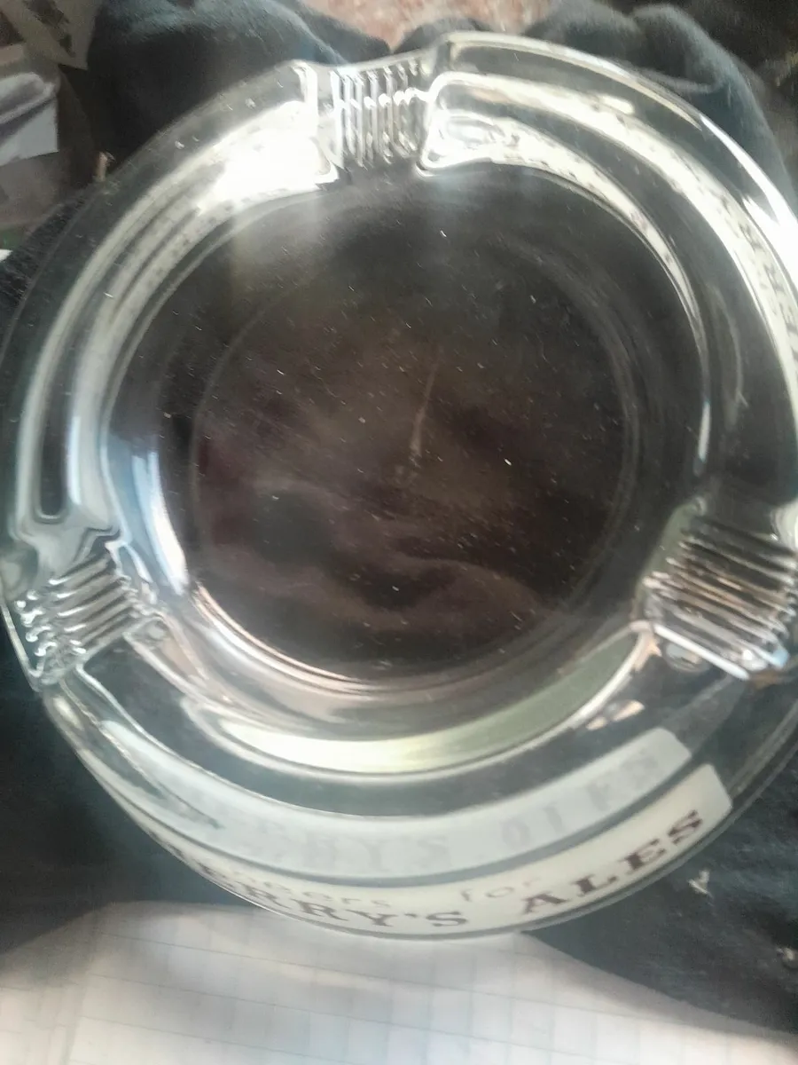 Vintage  cherrys ales glass ashtray - Image 4