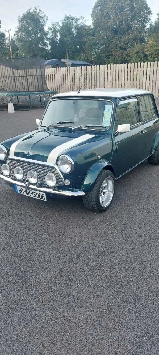 Car - Image 1