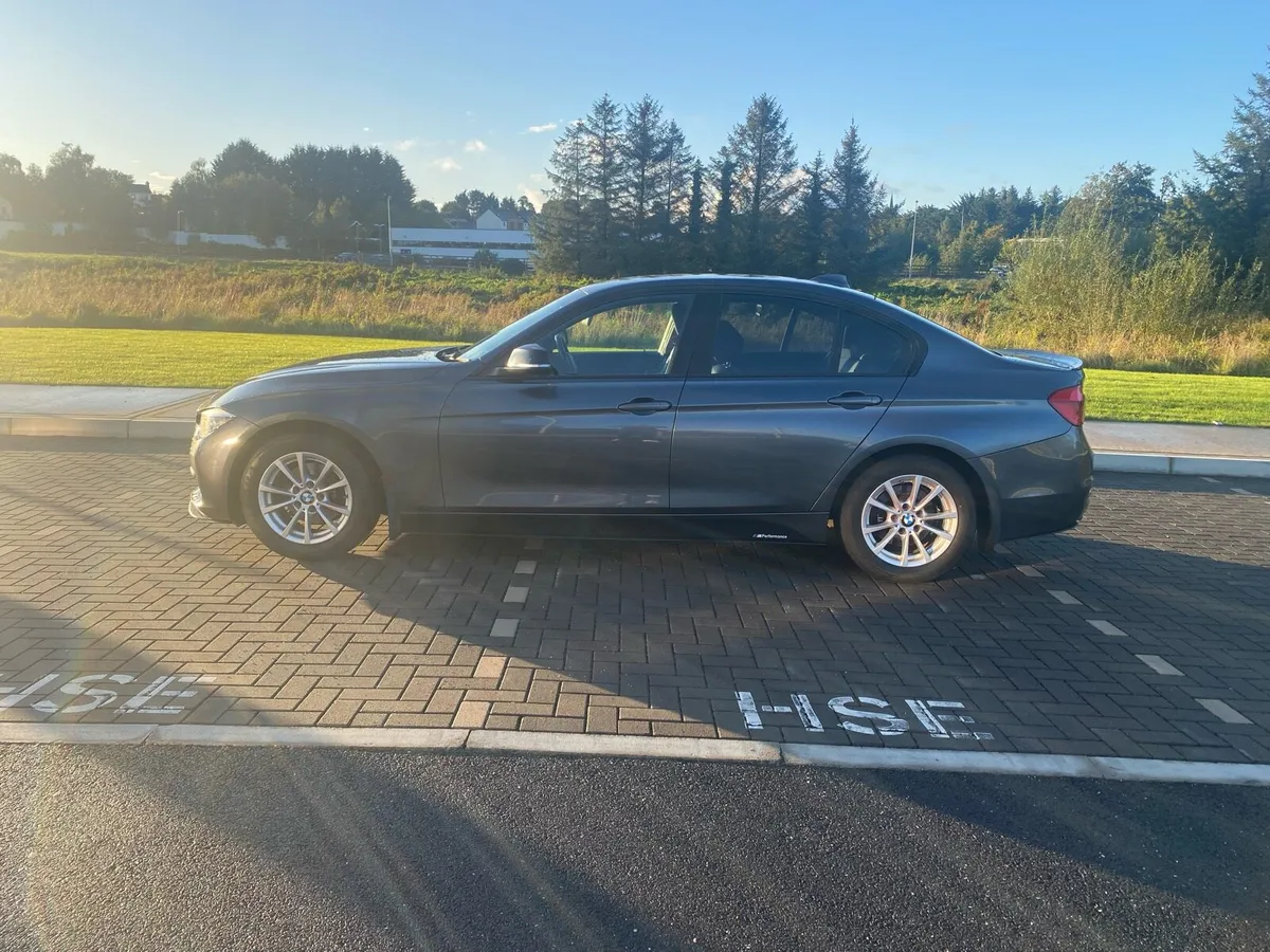 BMW f30 - Image 2