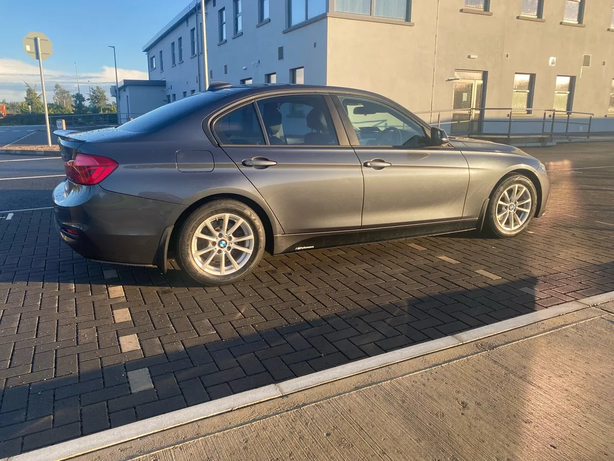 BMW f30 - Image 4