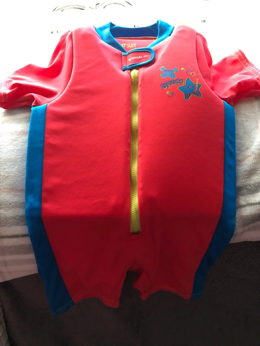 Girls Speedo  life jacket suit age 2/3 €10 - Image 4