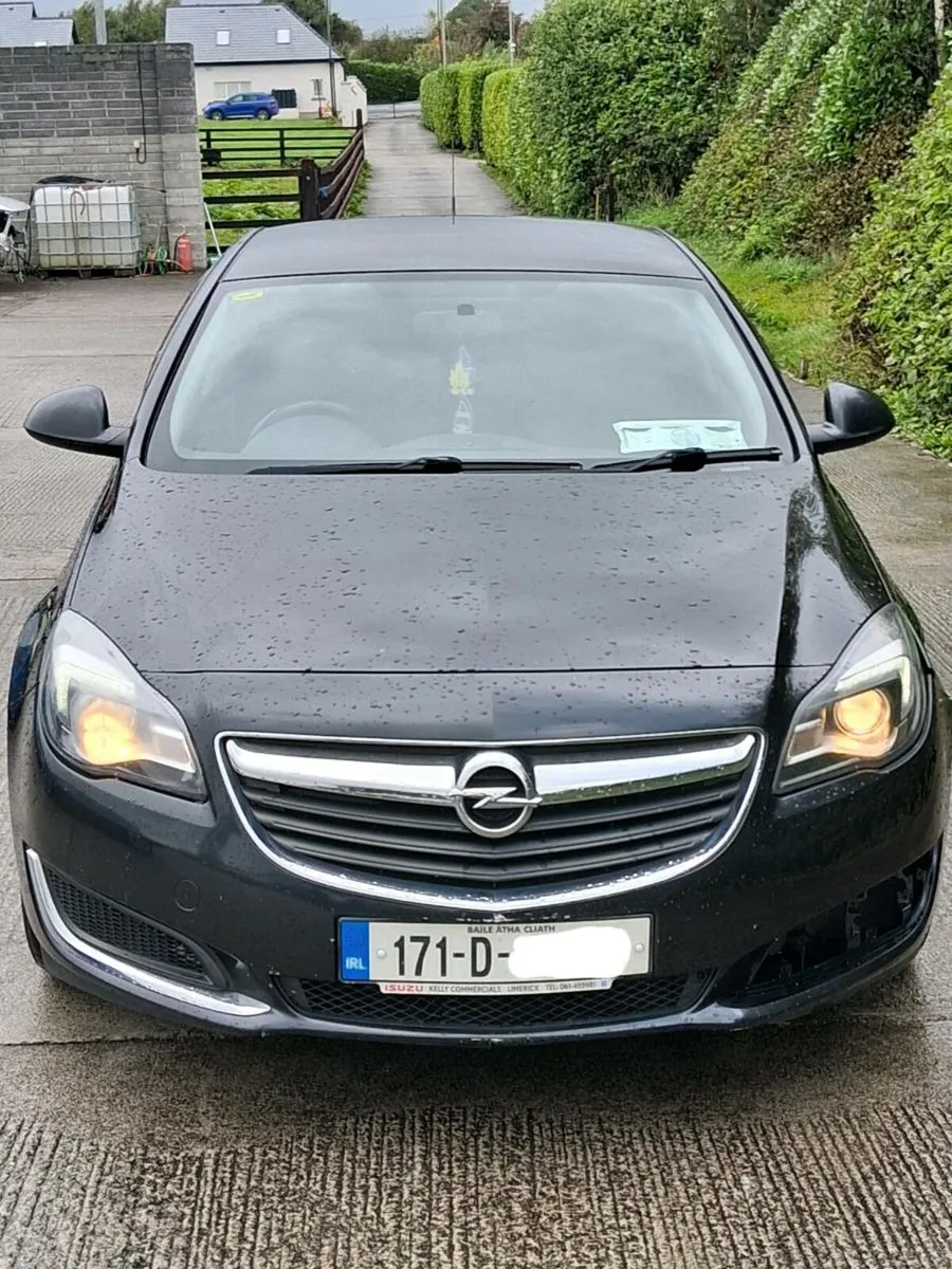 2017 OPEL INSINGIA, NEEDS A WING, TAXED AND TESTED - Image 2
