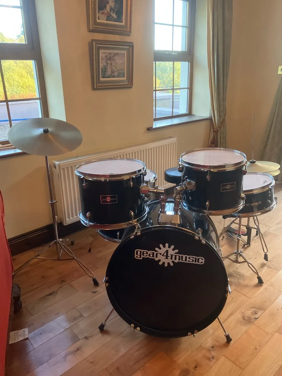 Drum set - Image 1