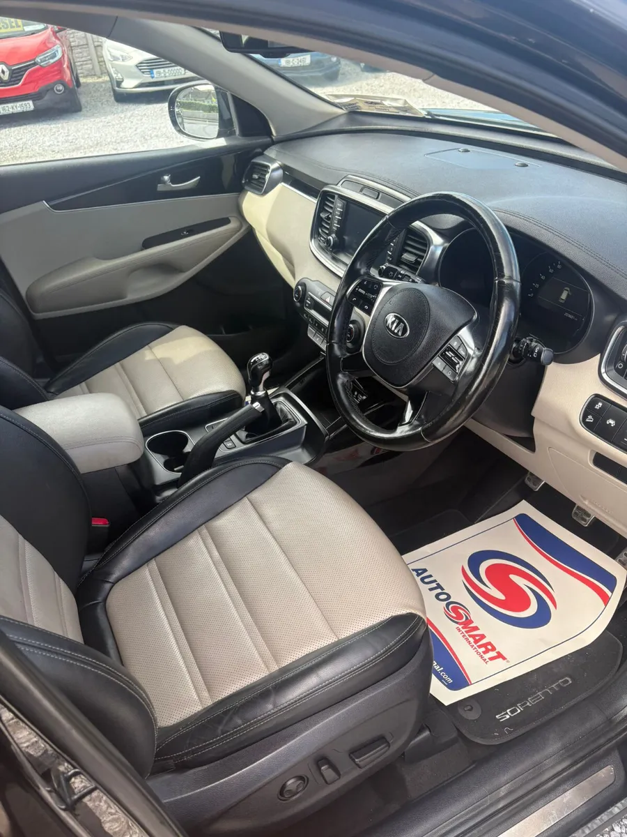 Kia Sorento 2018 - Image 4