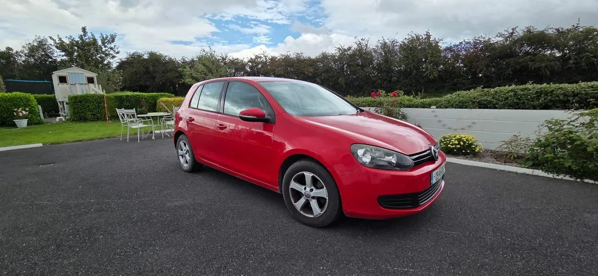 Volkswagen Golf 2009 - Image 1