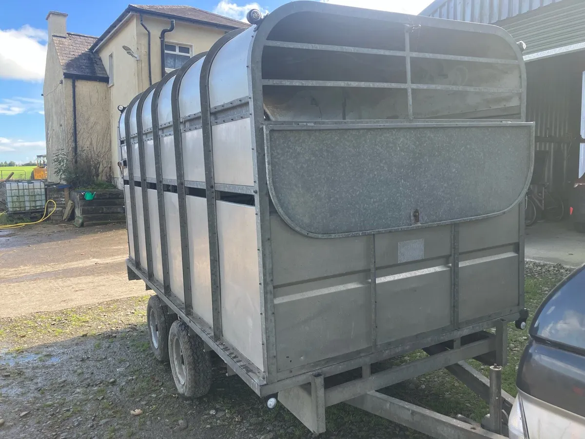 Trailer - Image 1