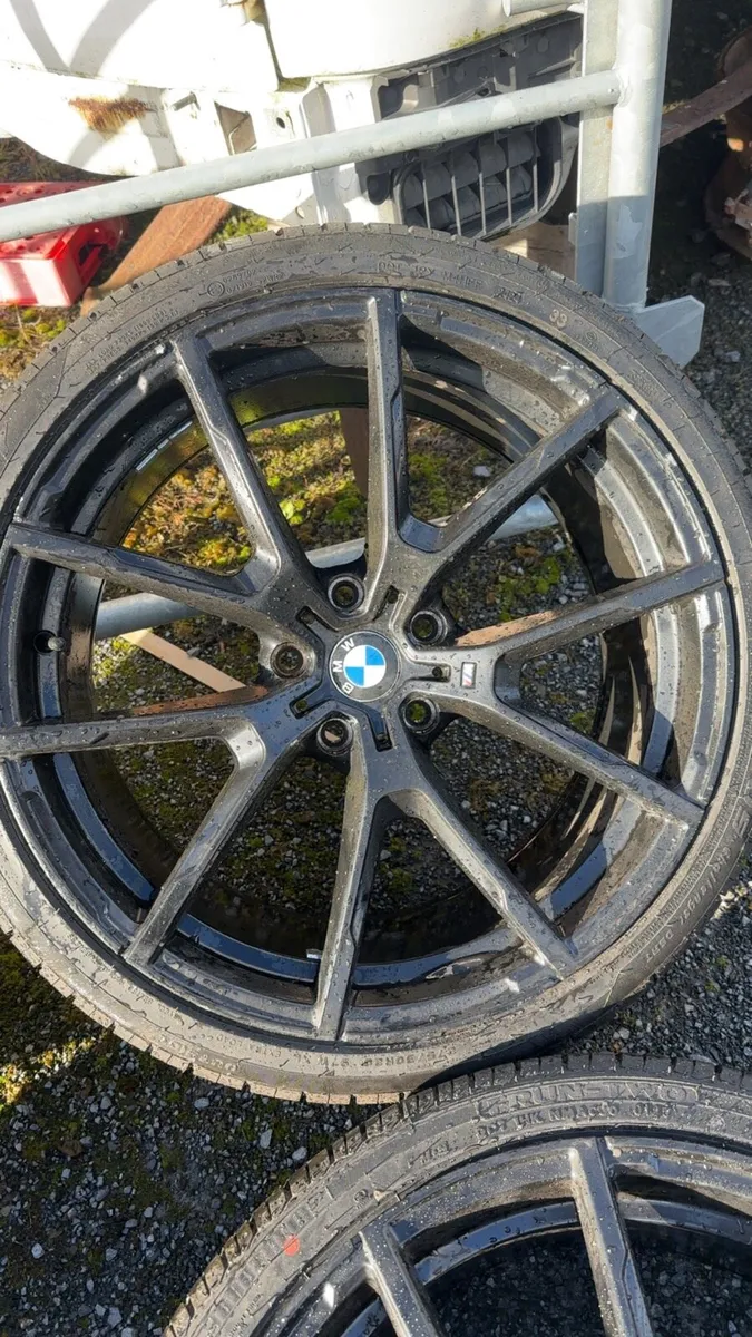 Bmw alloys & brand new tyres - Image 4