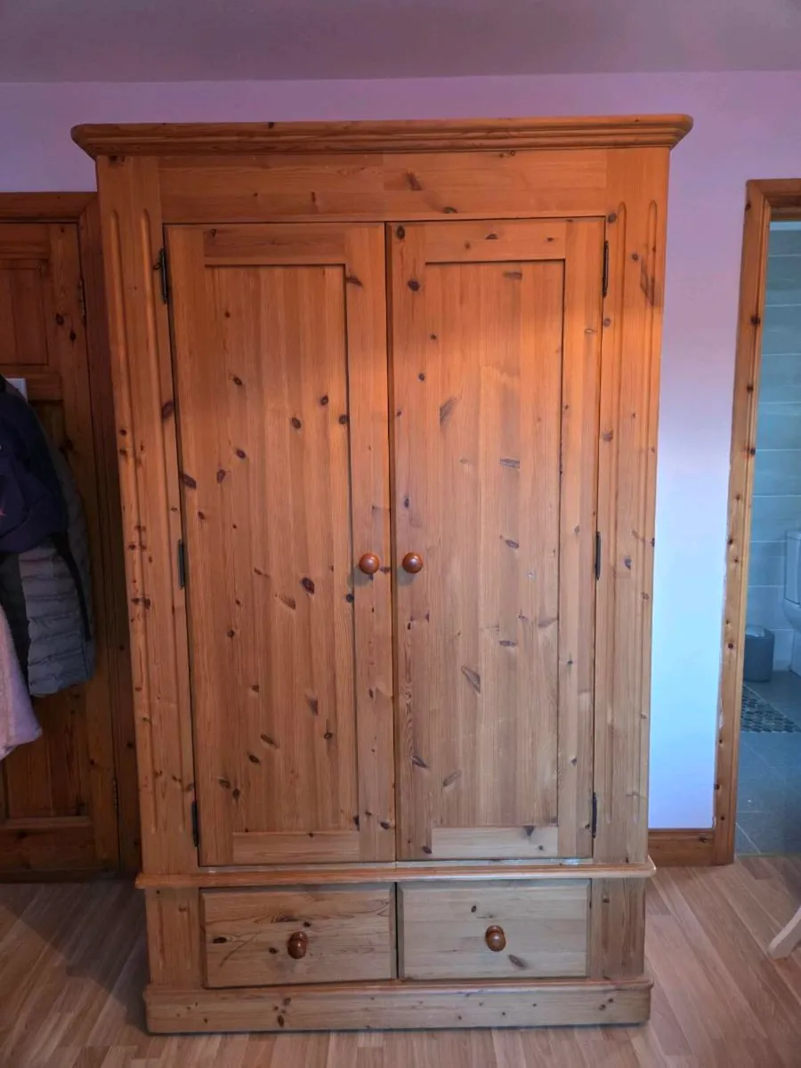Wardrobe and Lockers - Image 1