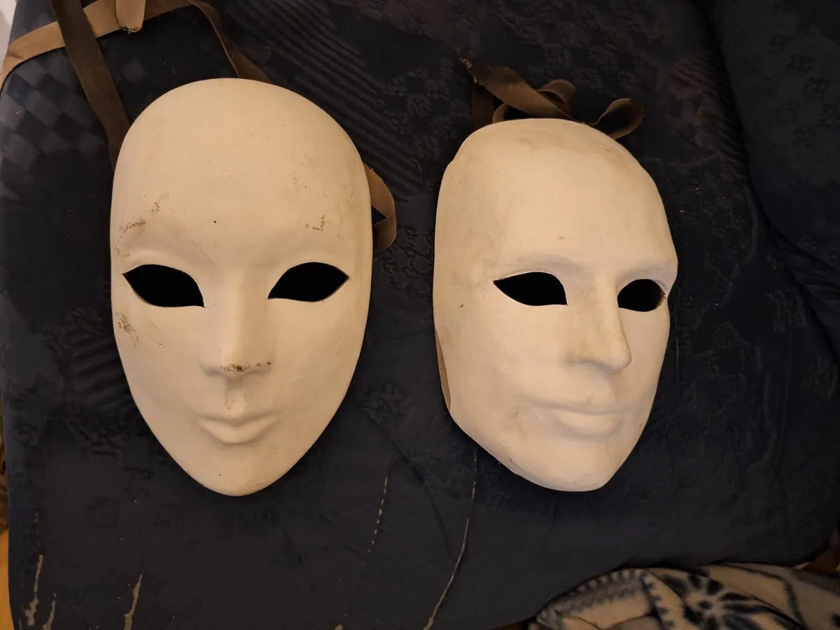 A pair of Masquerade masks - Image 1