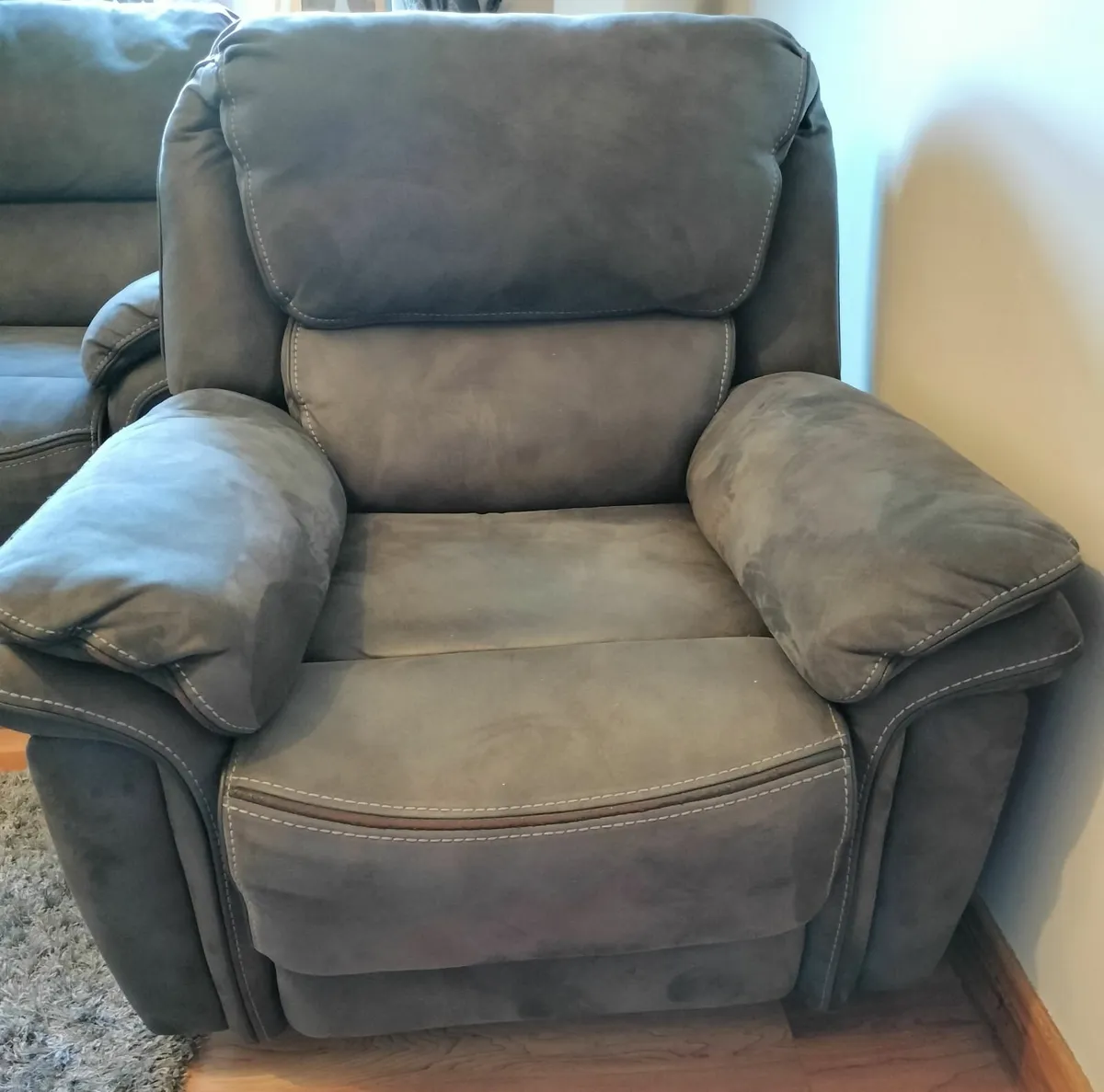 Sofa: 3 piece grey recliner suite - Image 3
