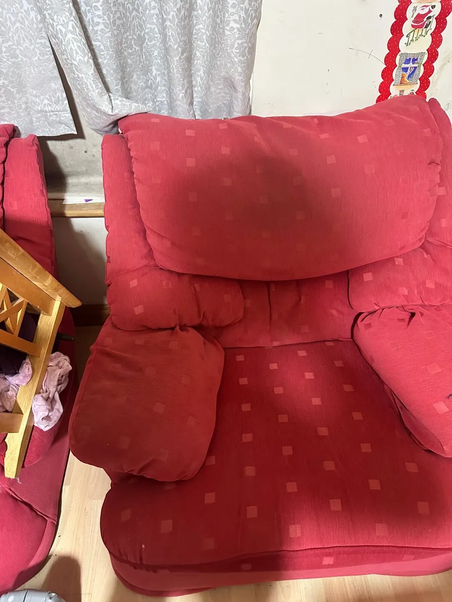 Couch - Image 4