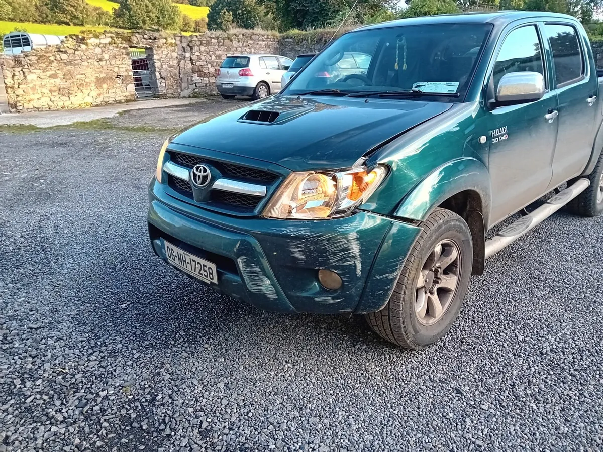 Toyota Hilux 2008 - Image 2