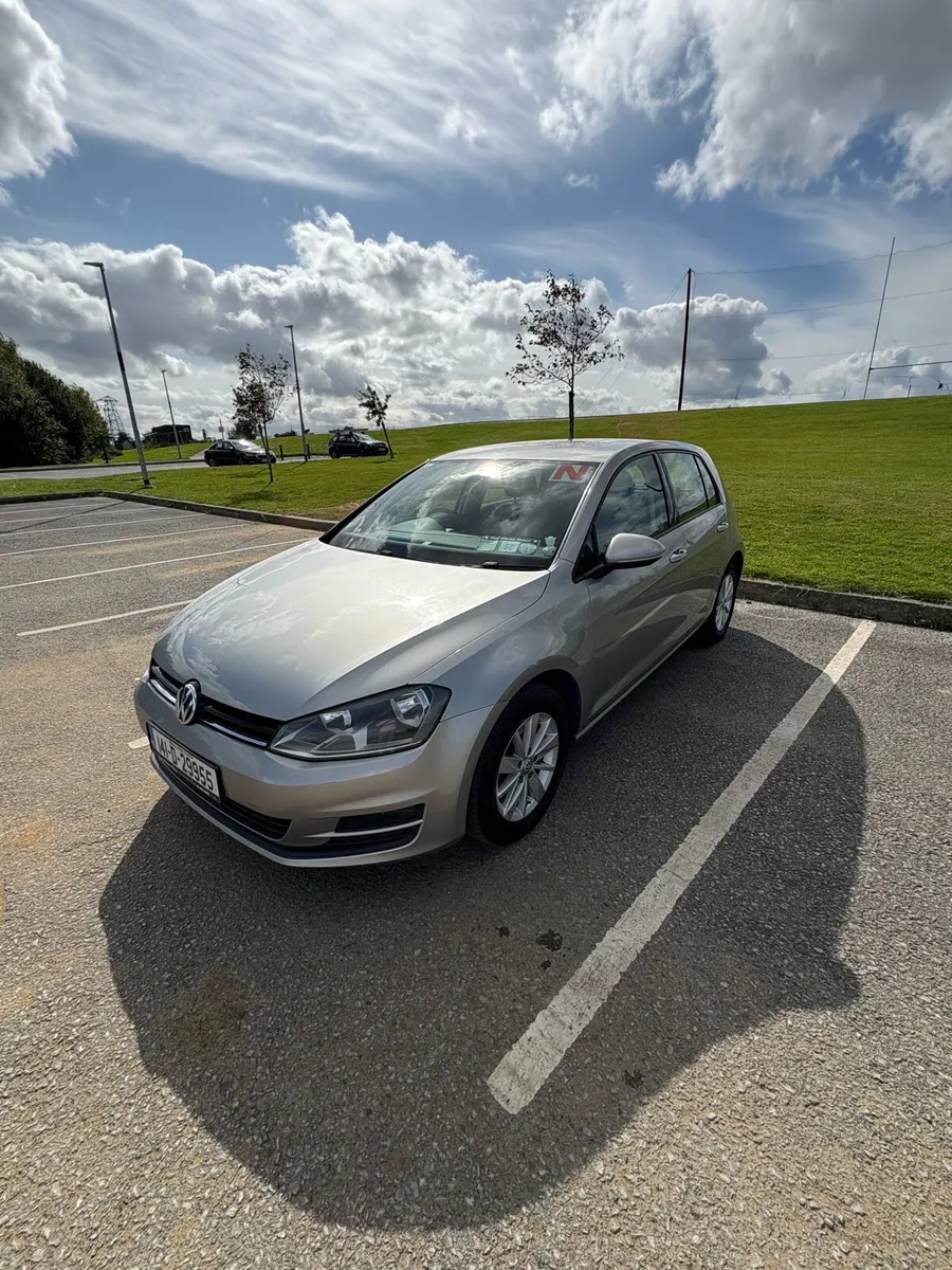 141 Volkswagen Golf, 1.2 Petrol Tsi bluemotion CL - Image 1