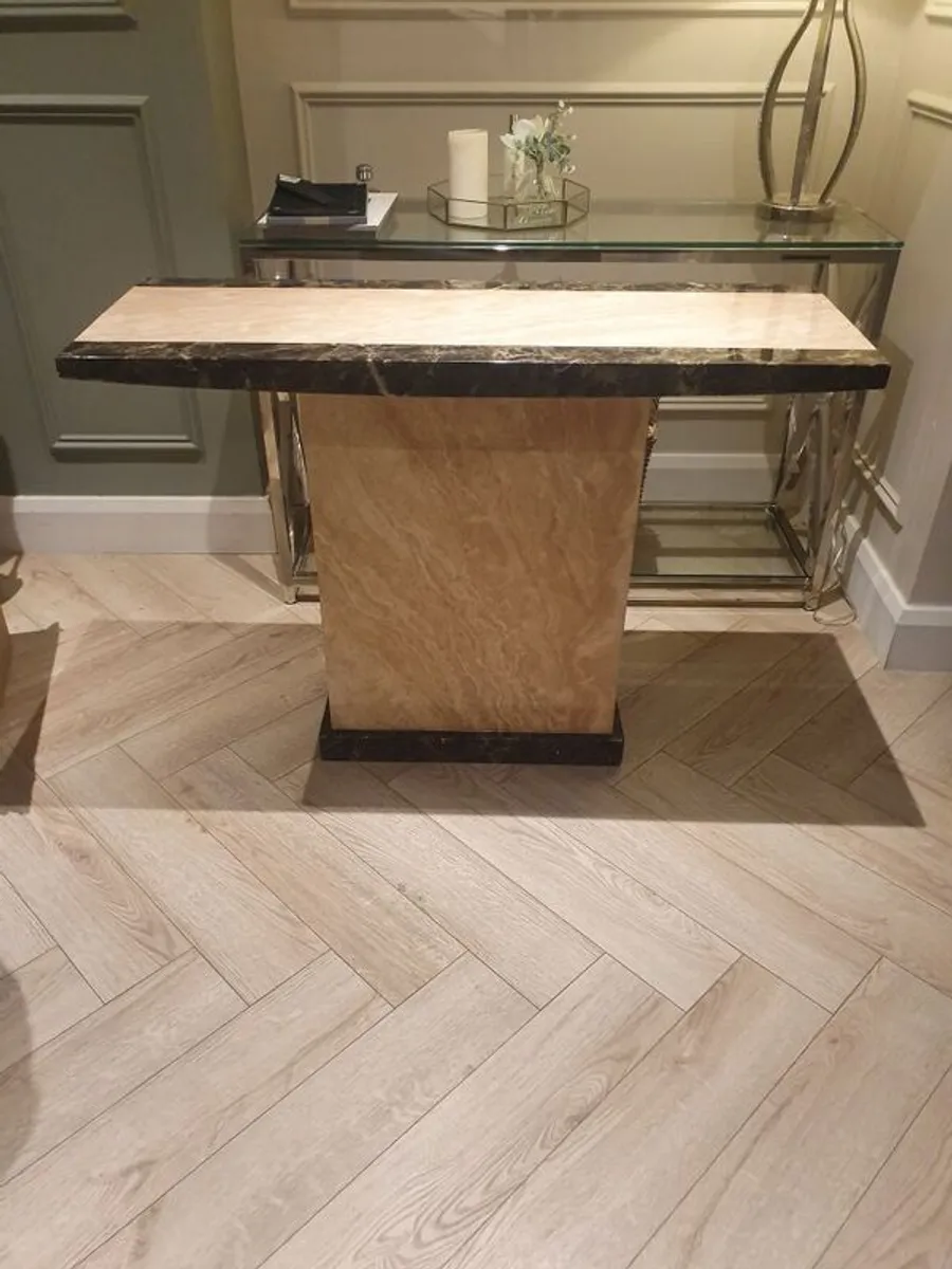 Marble Console - Image 2