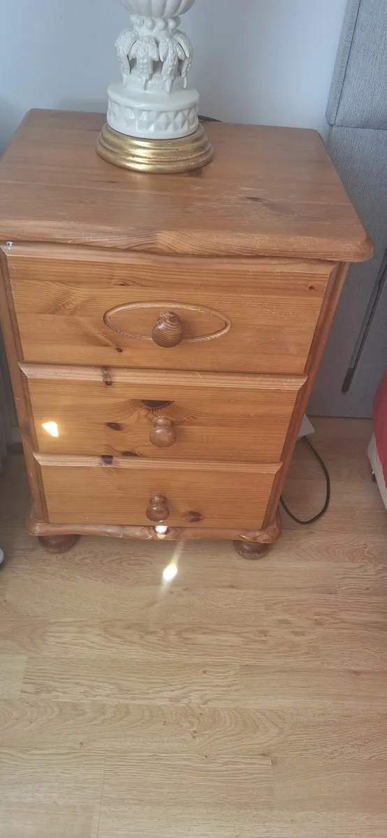 Contents of house - Image 4