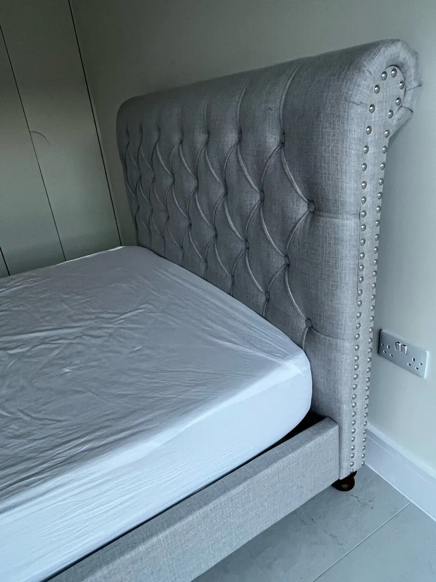 Double Bed - Image 2