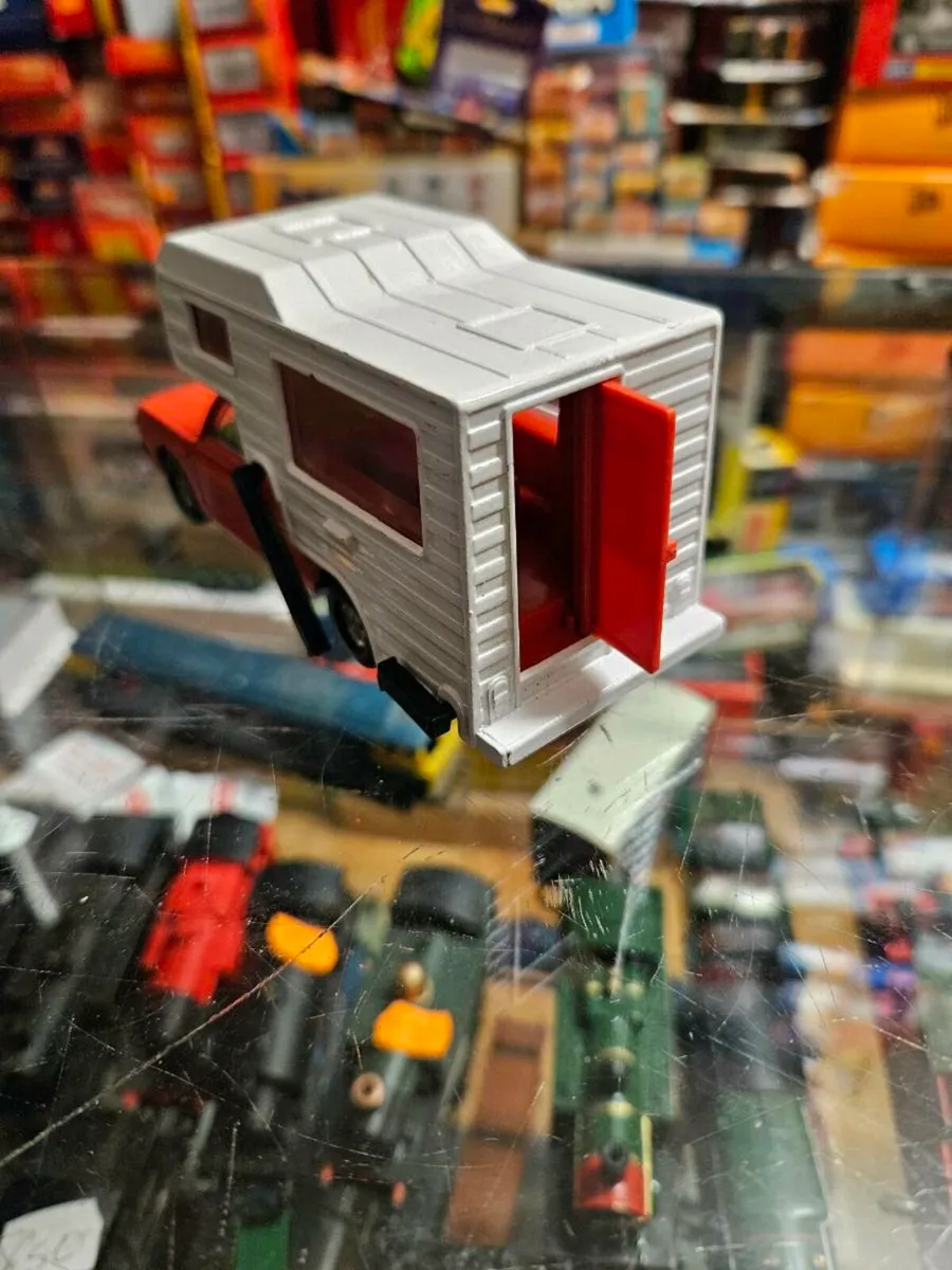 Matchbox Superkings Camper Van - Image 4