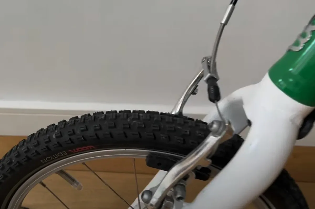 Woom 3 Kids' Bike 16" Excellent Condition - Image 3
