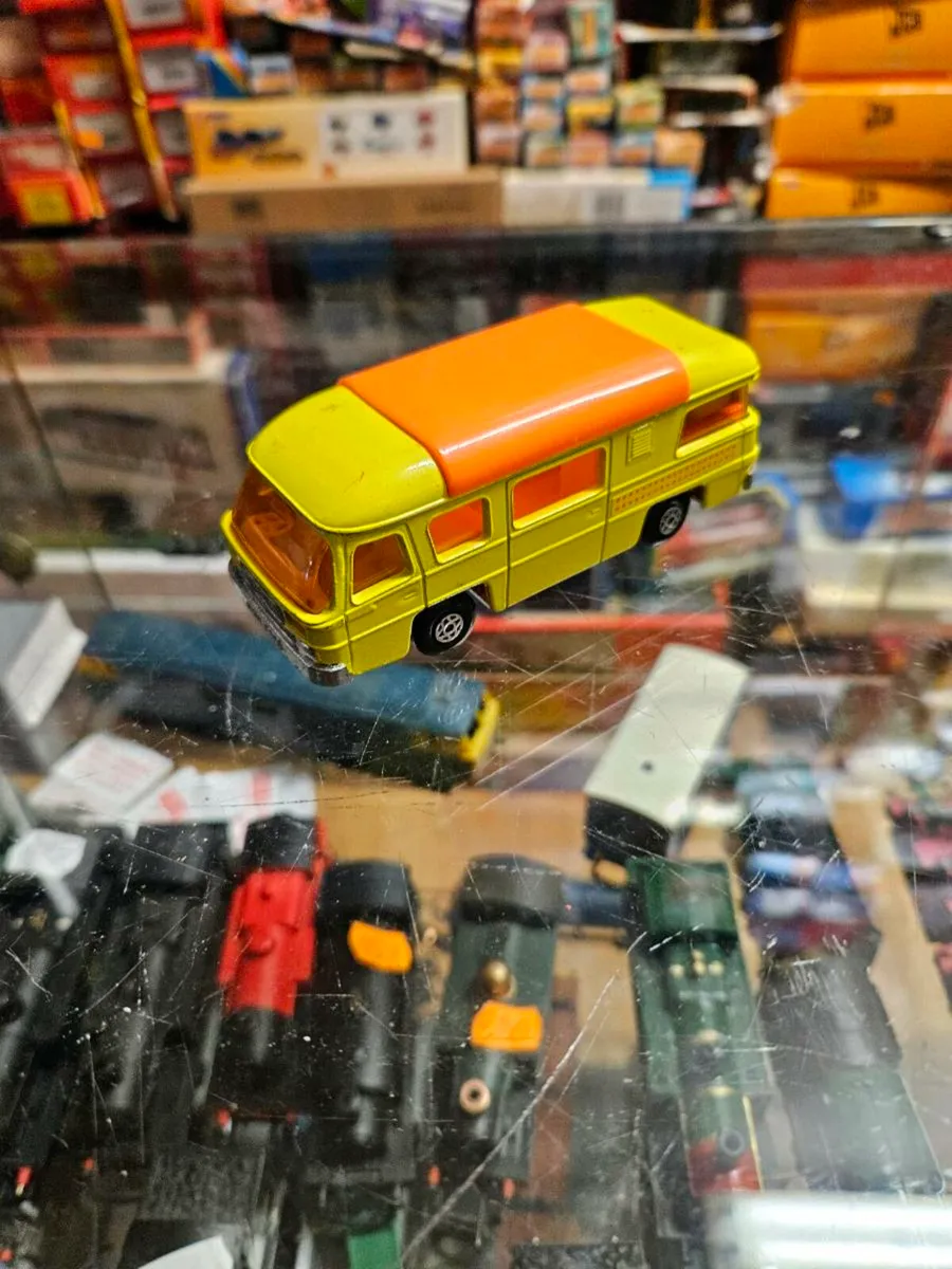 Matchbox Superkings Camper Van - Image 1
