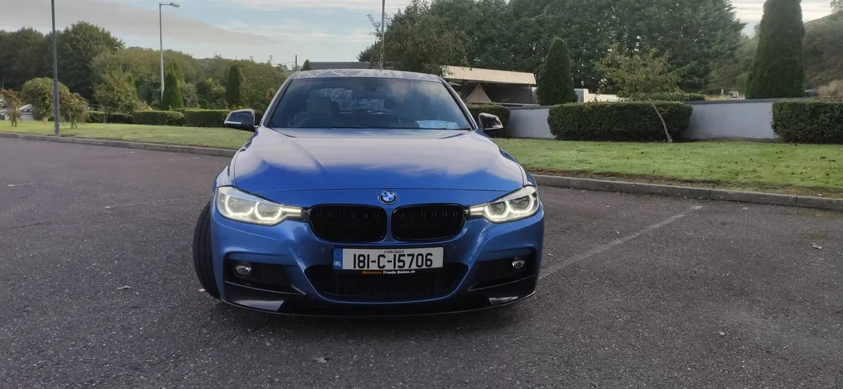 BMW 3-Series 2018 - Image 3