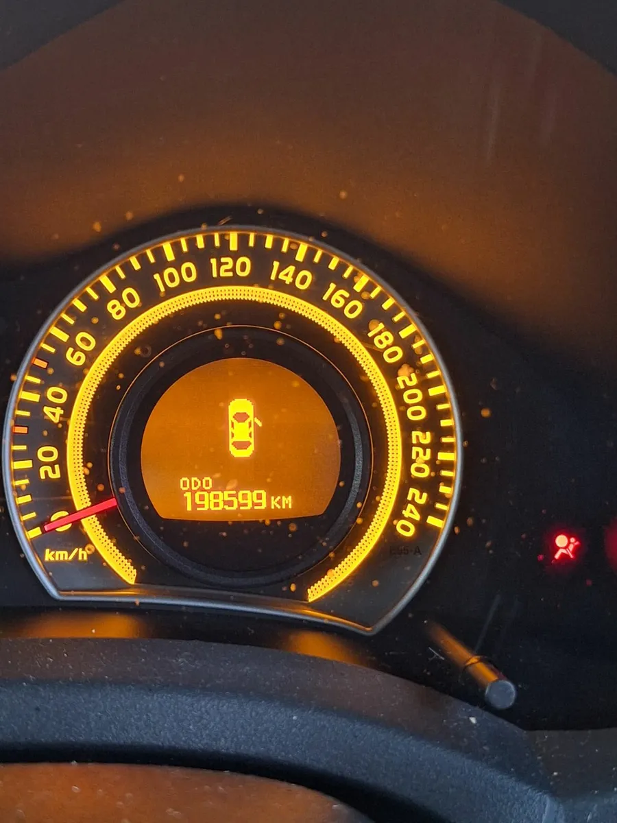 Toyota Auris 2008 - Image 3