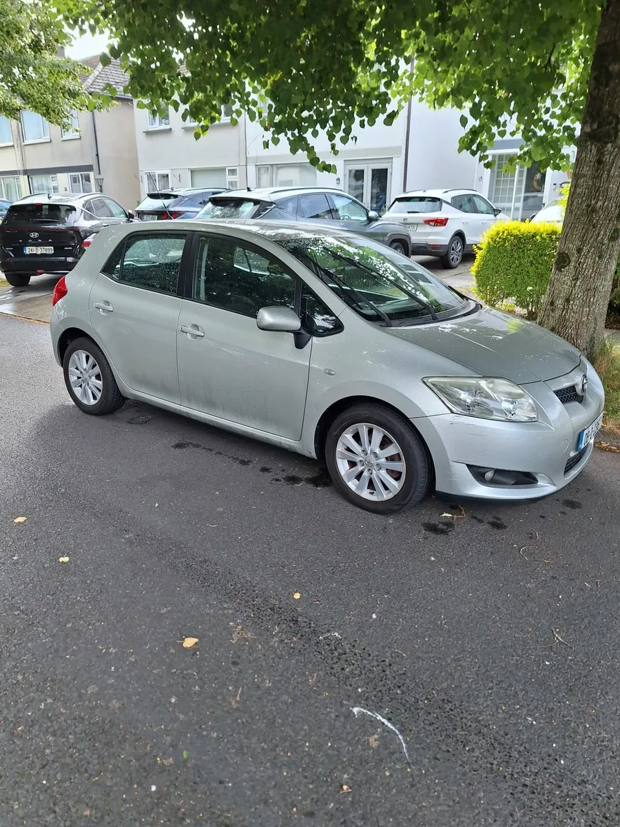 Toyota Auris 2008 - Image 1