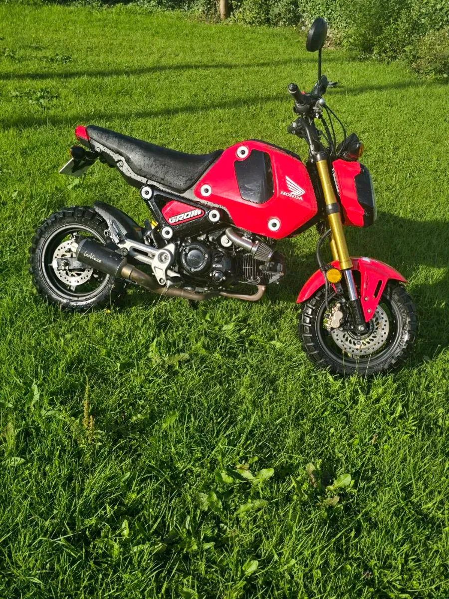 Motorcycle - Image 4