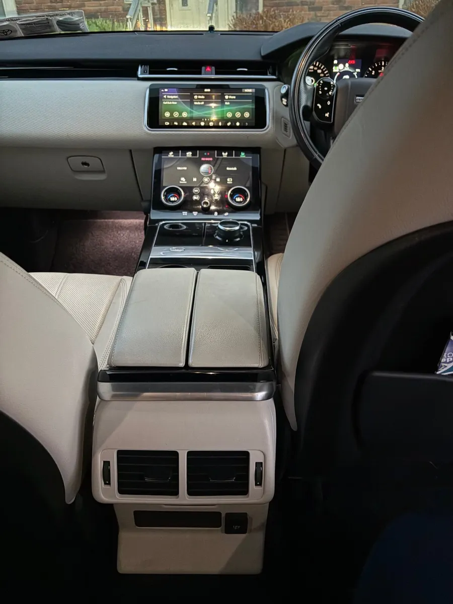 Land Rover Range Rover Velar 2019 - Image 2