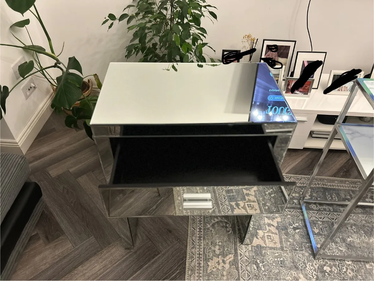 Mirrored console table - Image 1