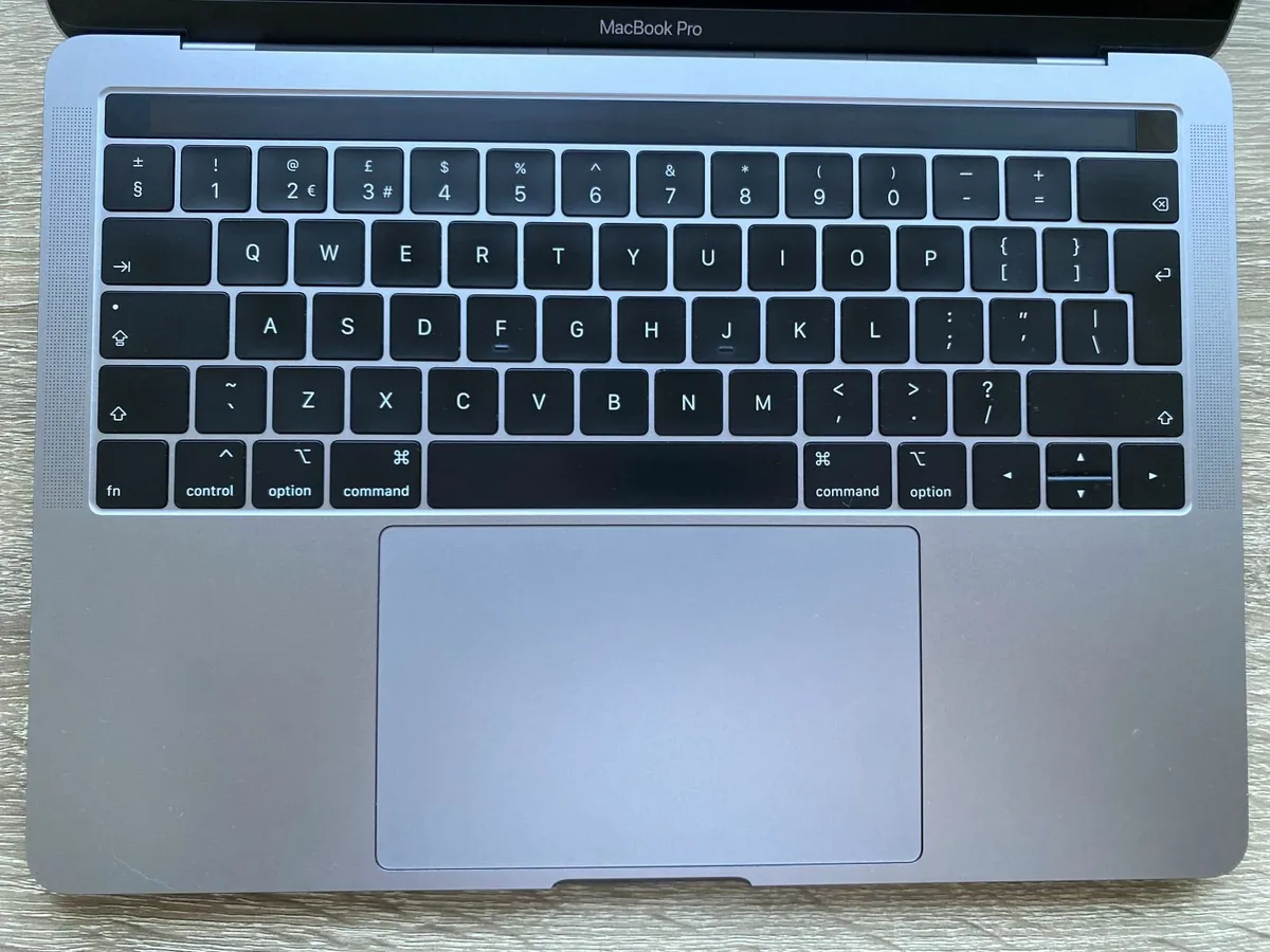 Apple MacBook Pro 13" 2019. i5 | 8GB | 128GB - Image 3