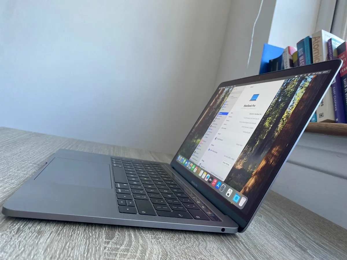 Apple MacBook Pro 13" 2019. i5 | 8GB | 128GB - Image 4