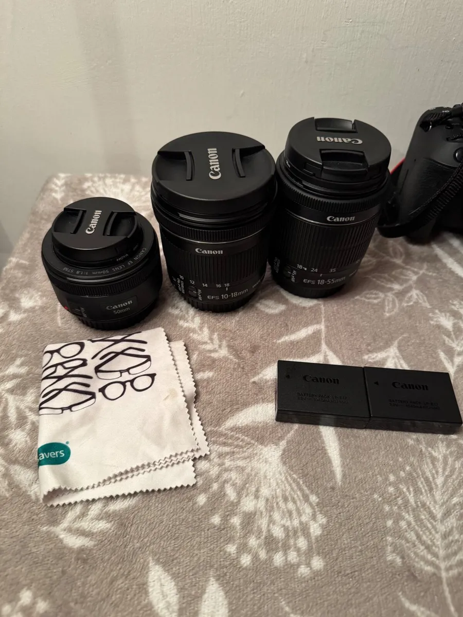 Canon EOS 750D Camera Bundle – Excellent Condition - Image 3