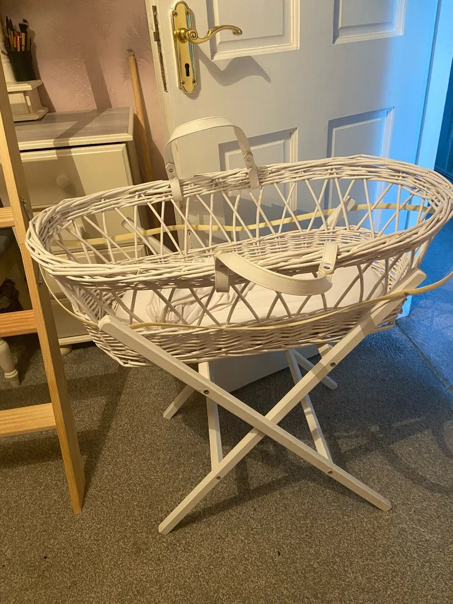 Baby crib / bassinet - Image 3